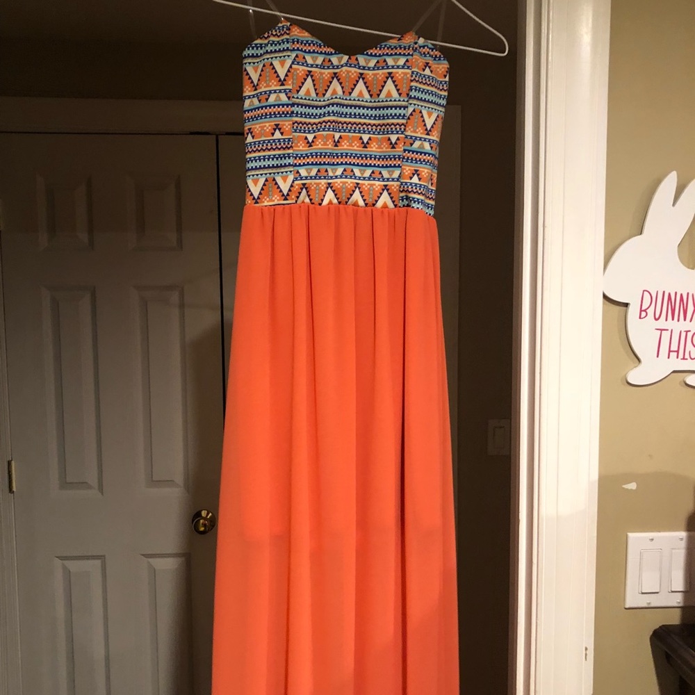 Filly flair boutique strapless Maxi Brand New